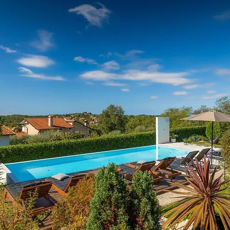 Villa Brdo By Istrialux Trviz